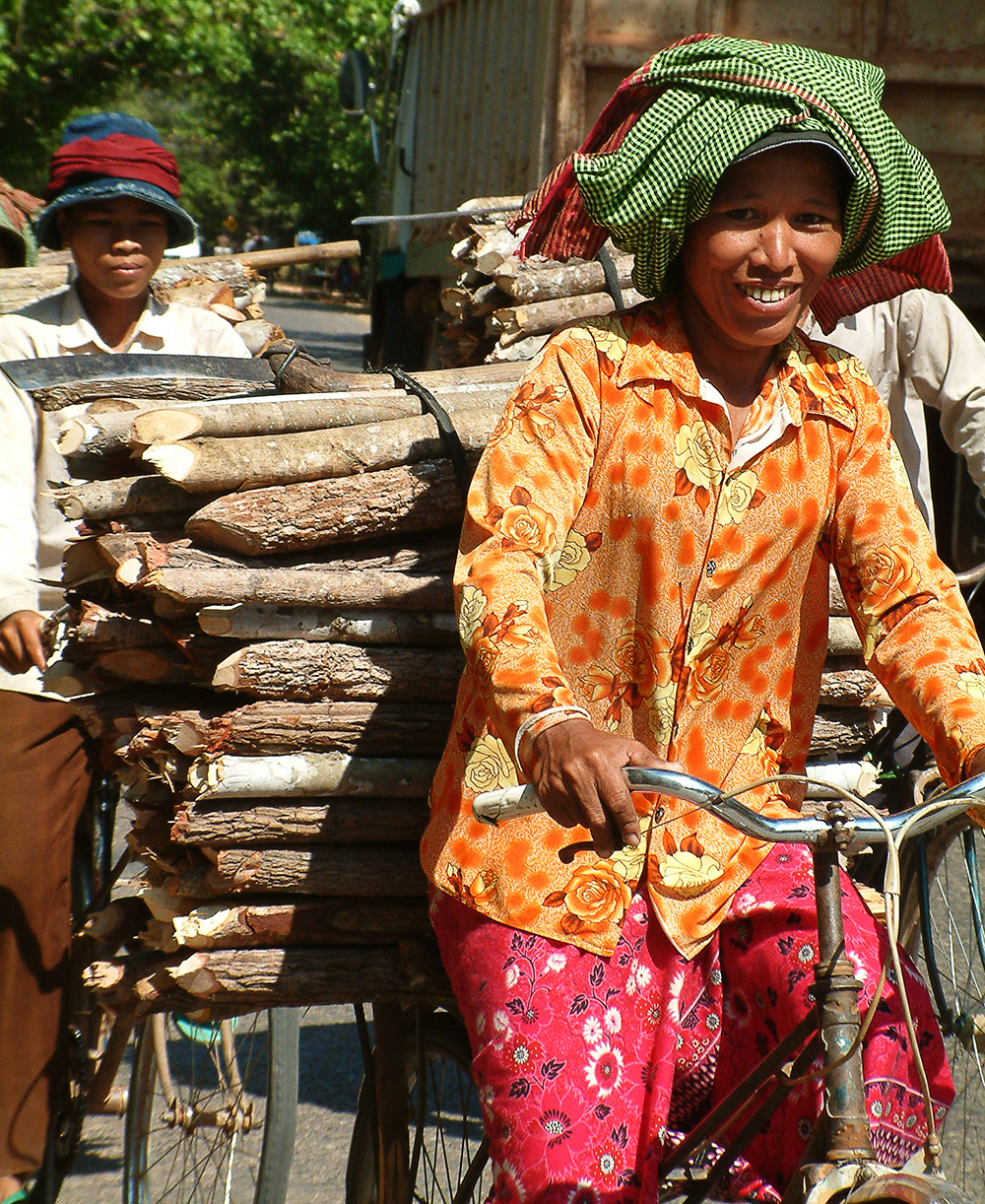 cambodia - cambodia_befolkning_cykel_kvinde_01_hf